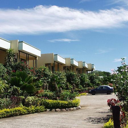 Grand West Villas Нади Екстериор снимка